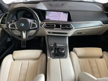 BMW X5 xDrive 40i M Sport Pano AHK Laser St&Go STHZ