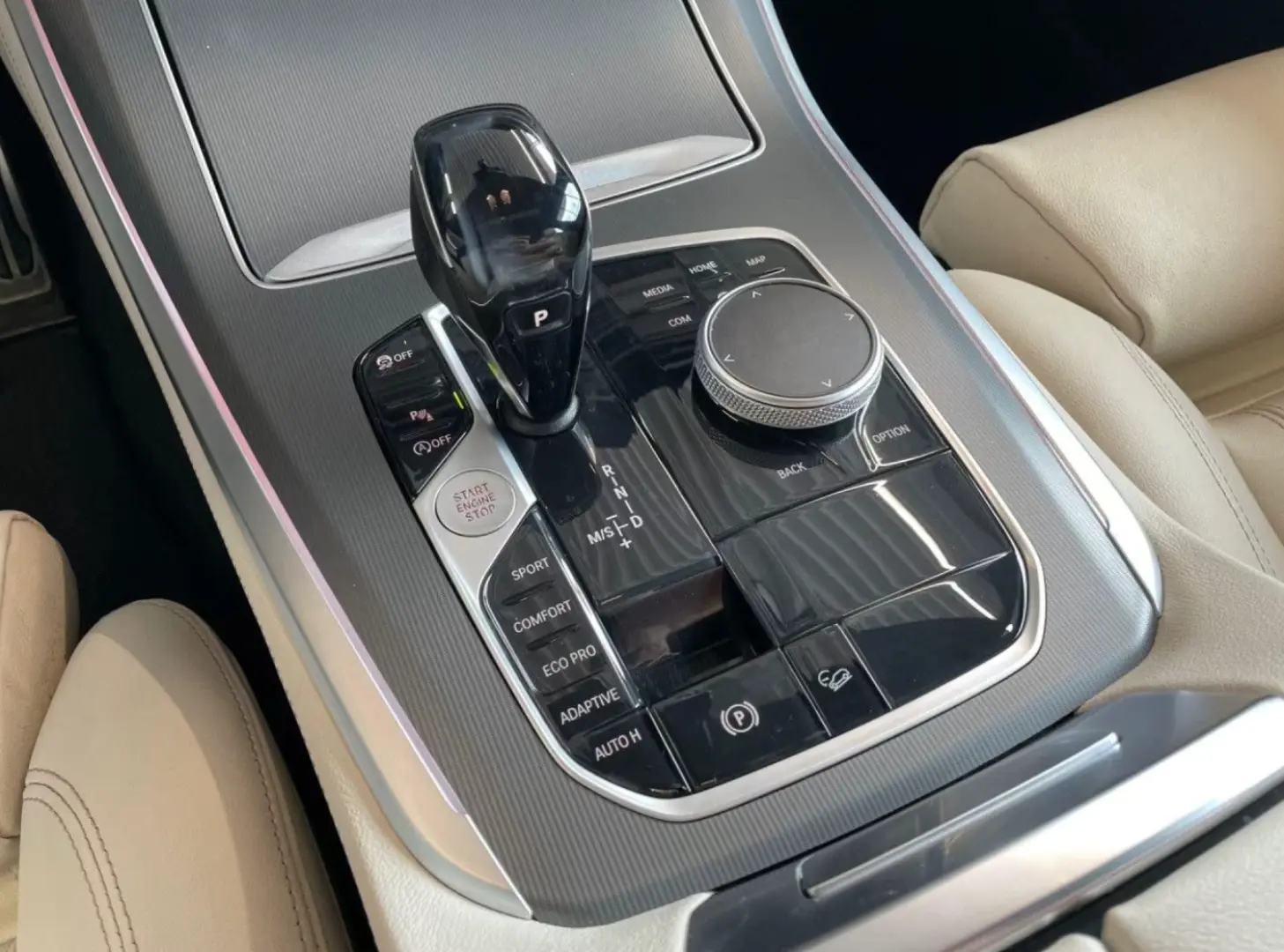 BMW X5 xDrive 40i M Sport Pano AHK Laser St&Go STHZ