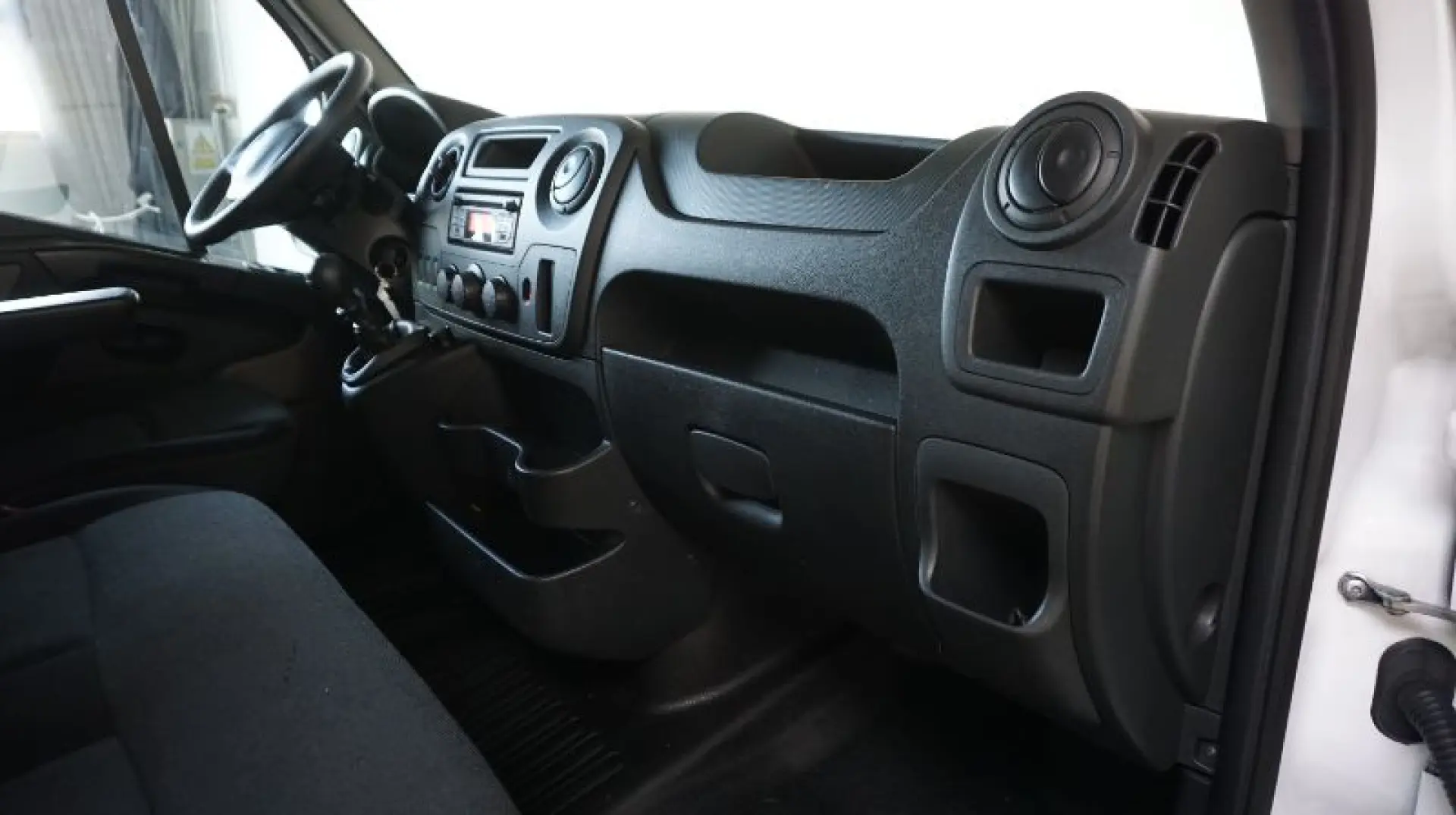 RENAULT MASTER 2.3 Energy dCi 145CP TT L3H2