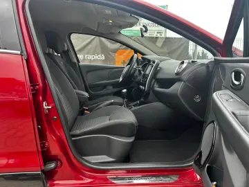 Renault Clio Nyght & Day Limited