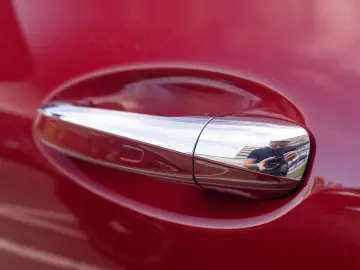MERCEDES-BENZ CLA 200d