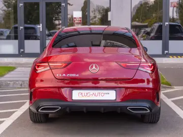 MERCEDES-BENZ CLA 200d