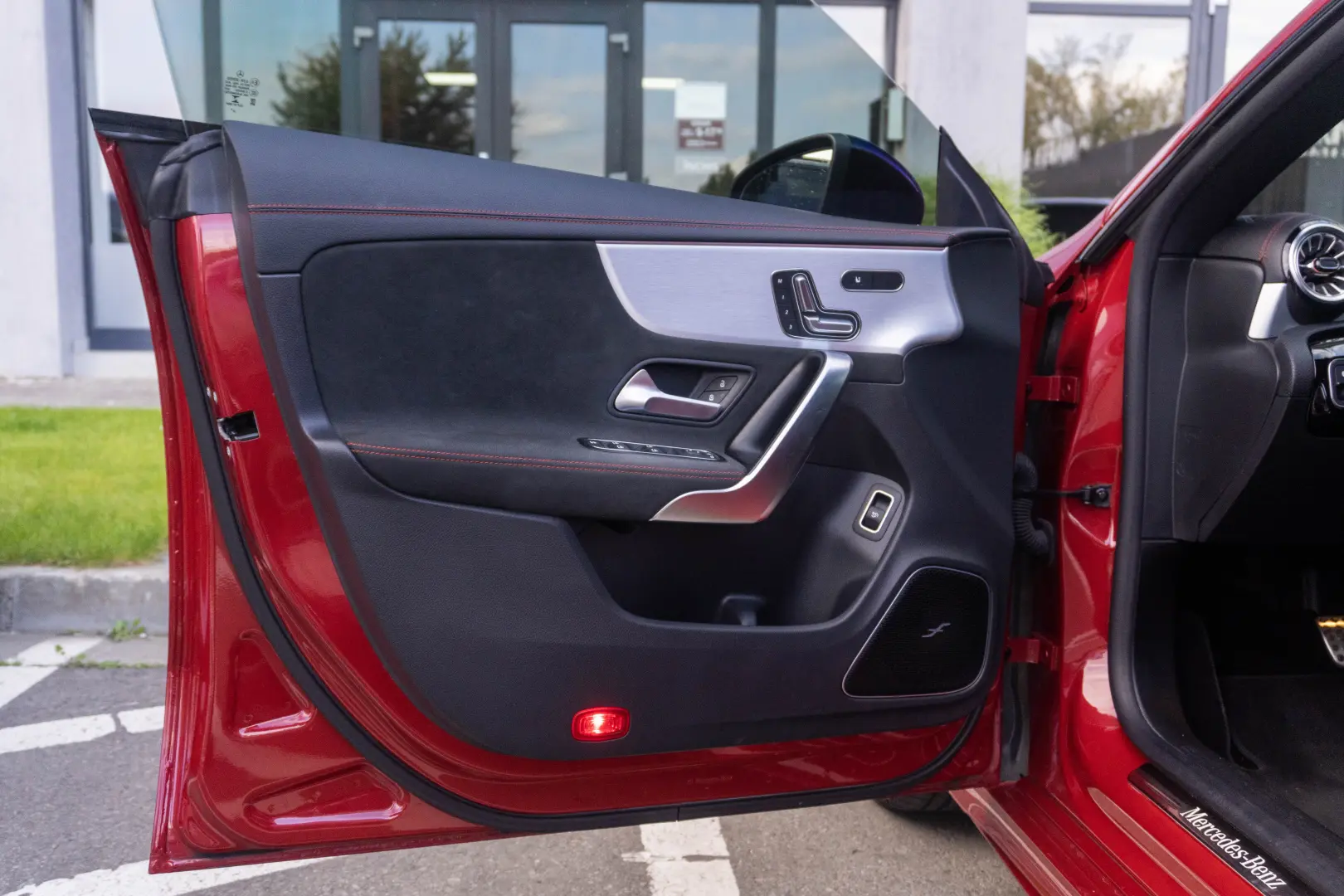 MERCEDES-BENZ CLA 200d