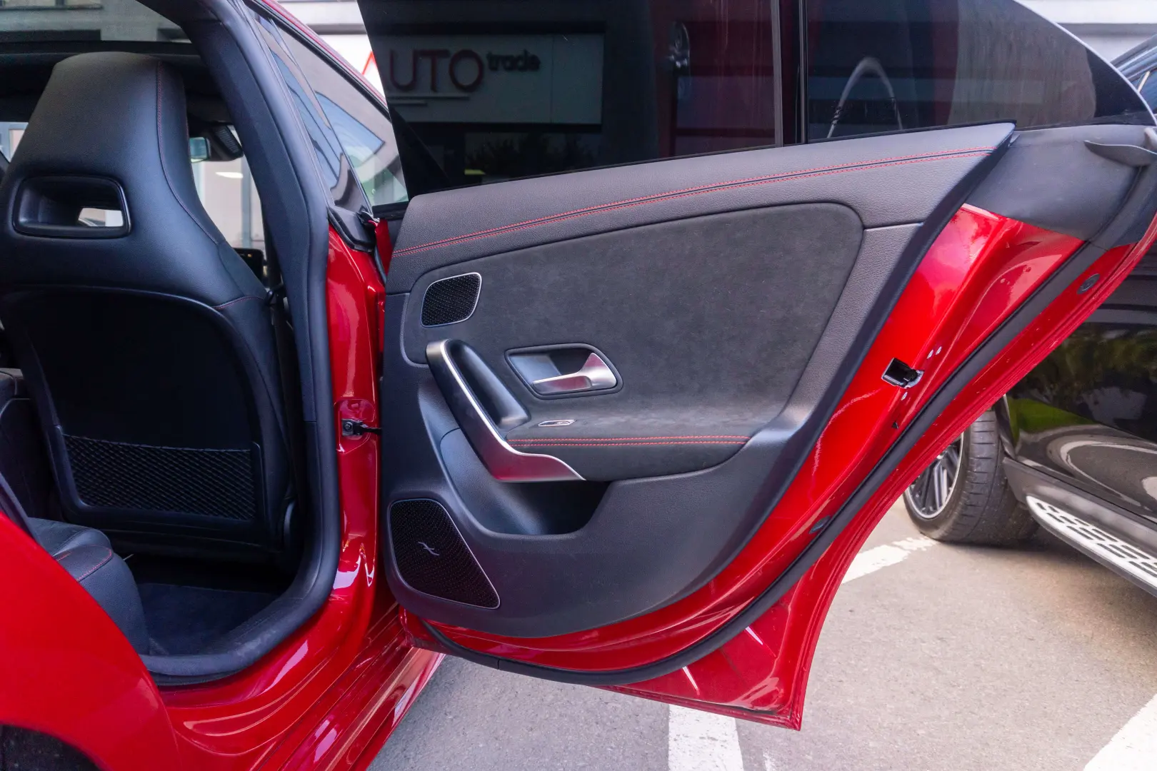 MERCEDES-BENZ CLA 200d