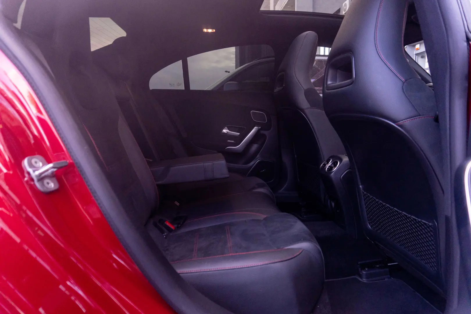 MERCEDES-BENZ CLA 200d