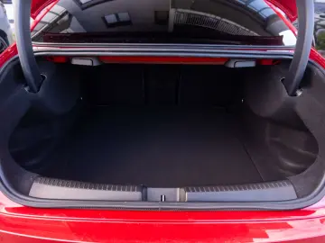 MERCEDES-BENZ CLA 200d