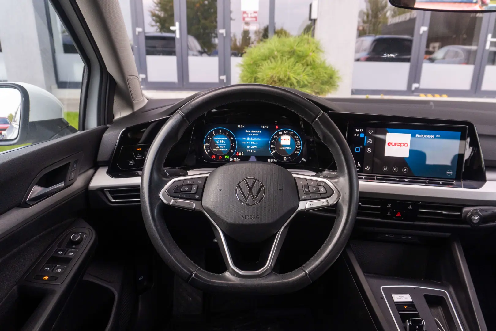 Volkswagen Golf 8 Life 1.0 110CP TSI DSG mild hybrid