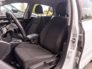 Volkswagen Golf 8 Life 1.0 110CP TSI DSG mild hybrid