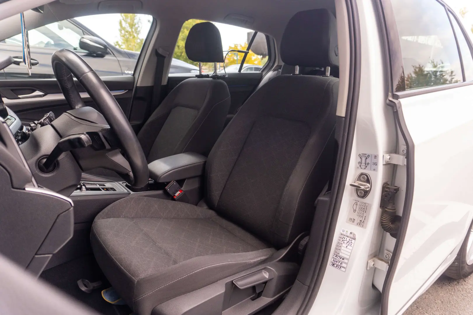 Volkswagen Golf 8 Life 1.0 110CP TSI DSG mild hybrid