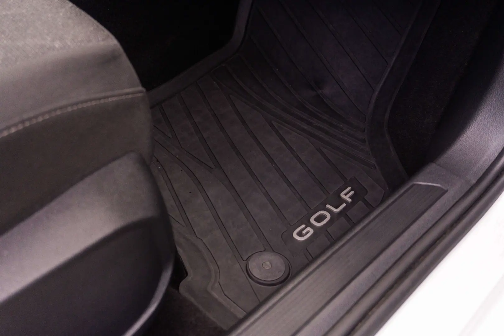 Volkswagen Golf 8 Life 1.0 110CP TSI DSG mild hybrid