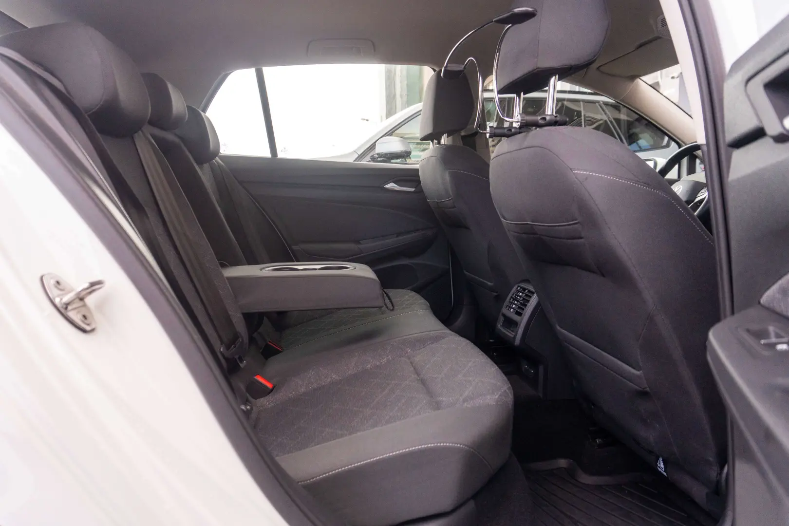 Volkswagen Golf 8 Life 1.0 110CP TSI DSG mild hybrid