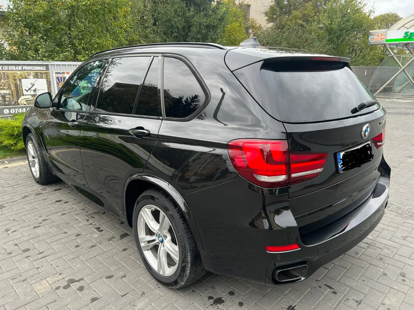 BMW X5 M50