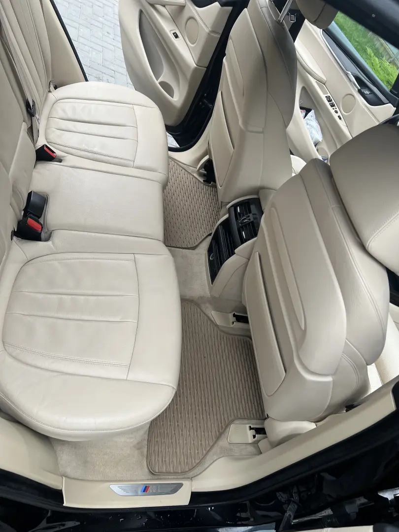 BMW X5 M50