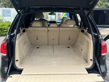 BMW X5 M50