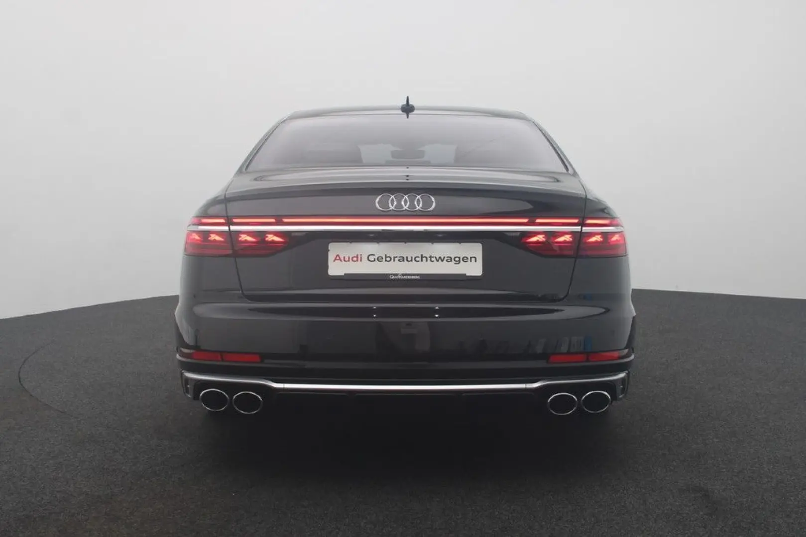 S8 4.0 TFSI quattro . Matrix Navi Pano AHK