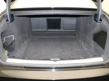 S8 4.0 TFSI quattro . Matrix Navi Pano AHK