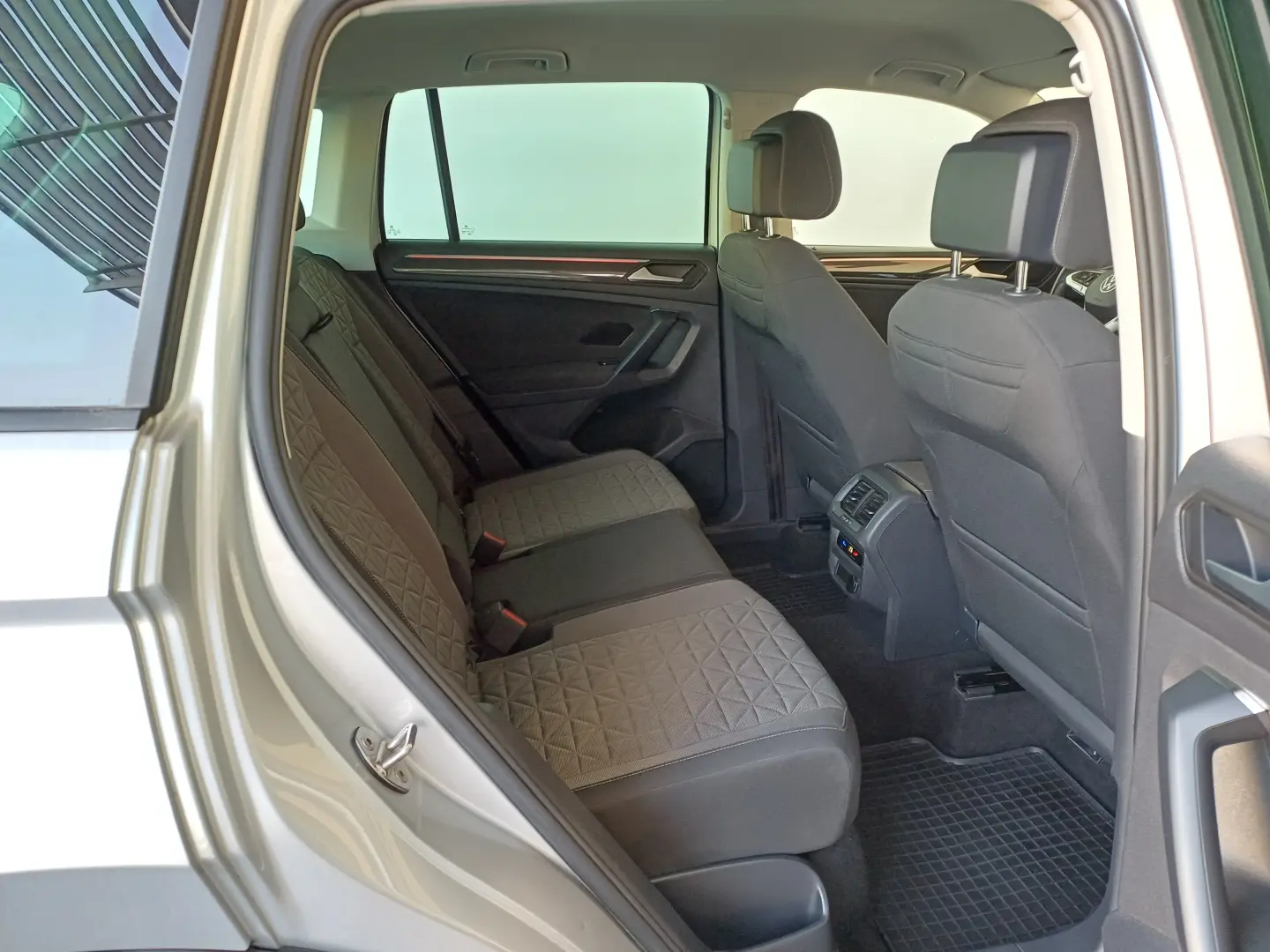 VW Tiguan Life 2 0 TDI SCR DSG 4Mot