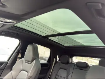 Cayenne E-Hybrid Platinum Edition Soft-Close LED