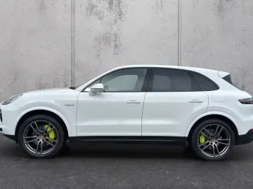 Cayenne E-Hybrid Platinum Edition Soft-Close LED