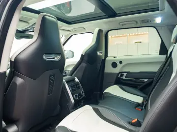 Land Rover Range Rover SVR 575CP