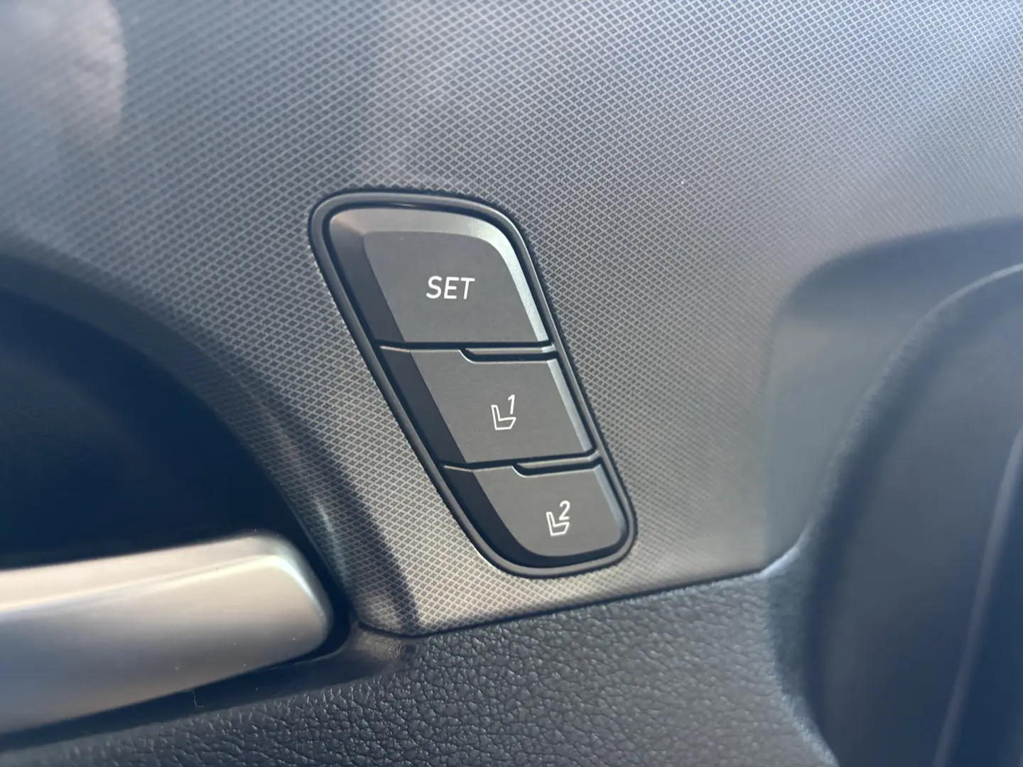 Hyundai Santa Fe Hybrid 1.6 l 230 CP 4WD 6AT Luxury