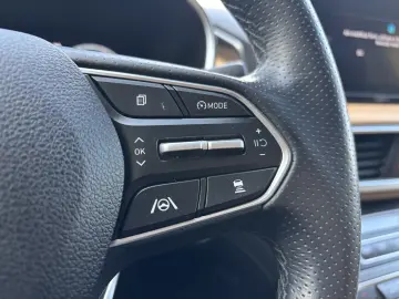 Hyundai Santa Fe Hybrid 1.6 l 230 CP 4WD 6AT Luxury