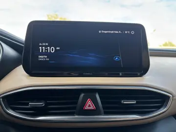 Hyundai Santa Fe Hybrid 1.6 l 230 CP 4WD 6AT Luxury