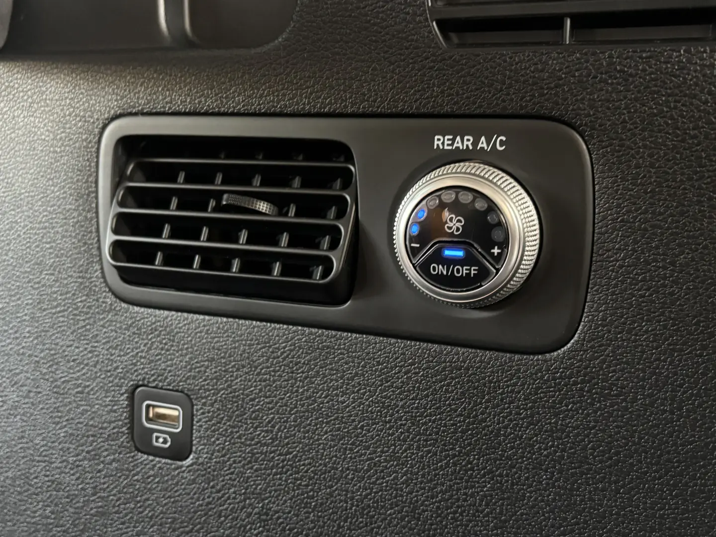 Hyundai Santa Fe Hybrid 1.6 l 230 CP 4WD 6AT Luxury