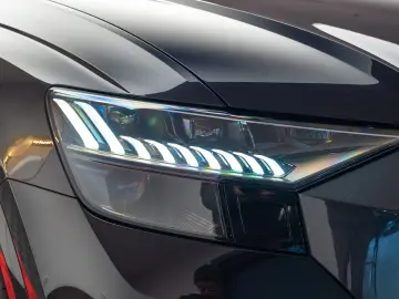AUDI RSQ8 600 CP - Mild Hibrid - quattro