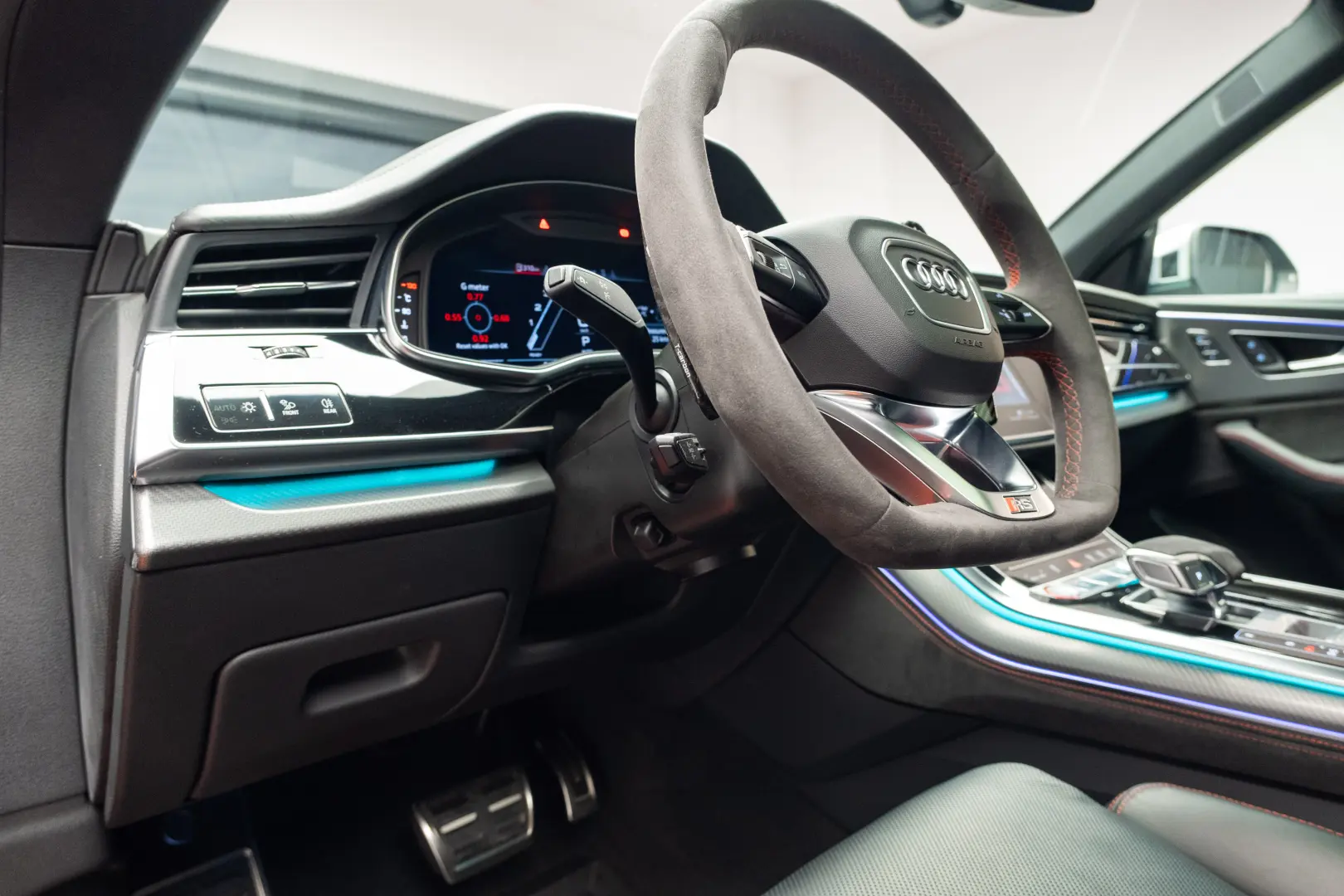 AUDI RSQ8 600 CP - Mild Hibrid - quattro