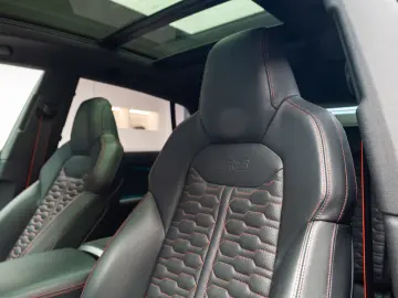 AUDI RSQ8 600 CP - Mild Hibrid - quattro