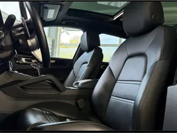 Cayenne 3.0 E-Hybrid Navigation Apple CarPlay Bo