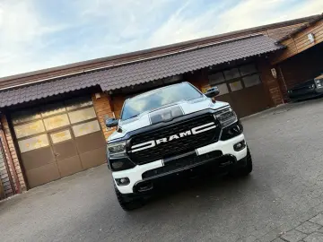 LONGBED V8 SPORT LIFT 4X4 AHK OFFROAD GARANTIE