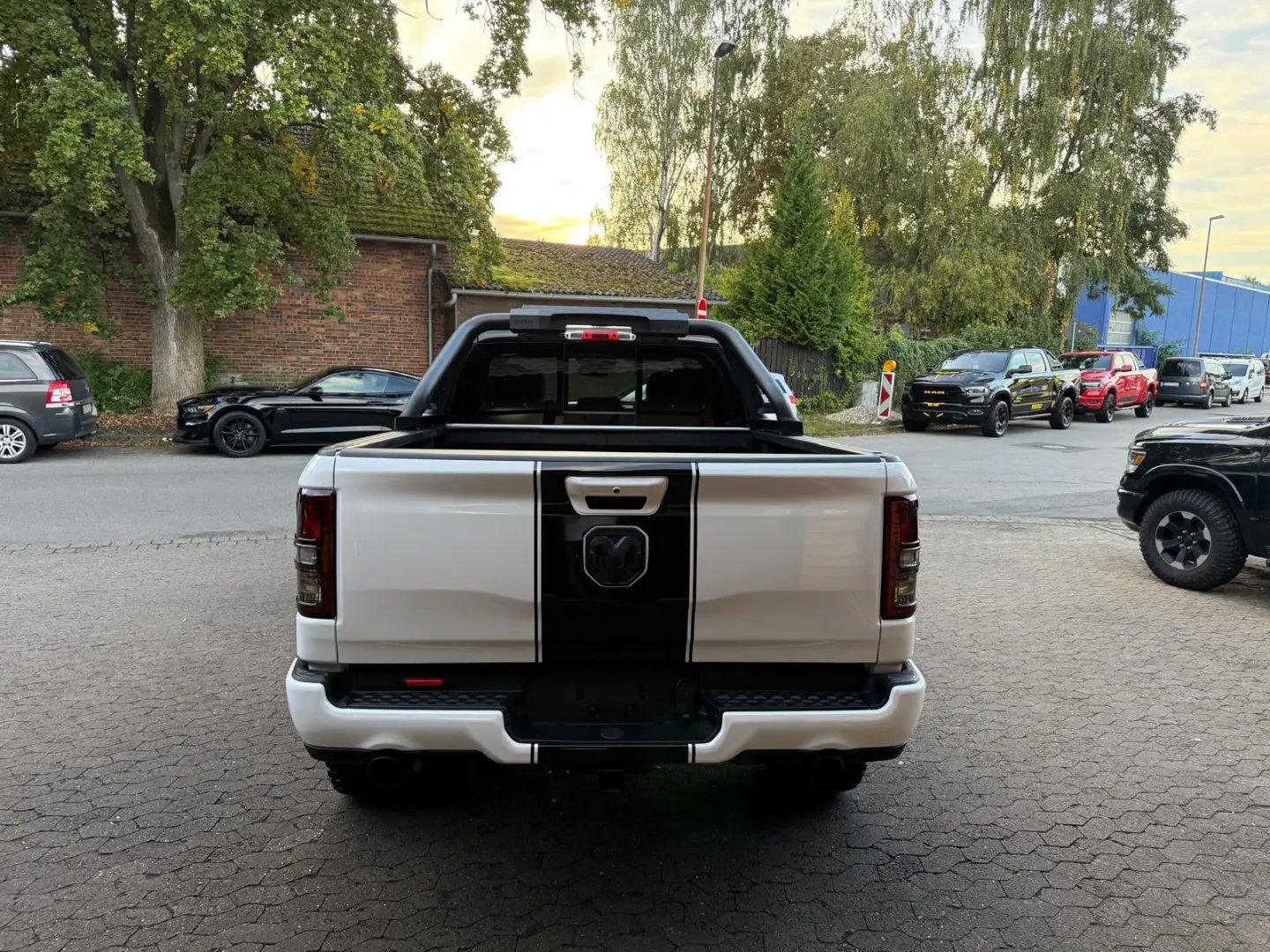 LONGBED V8 SPORT LIFT 4X4 AHK OFFROAD GARANTIE