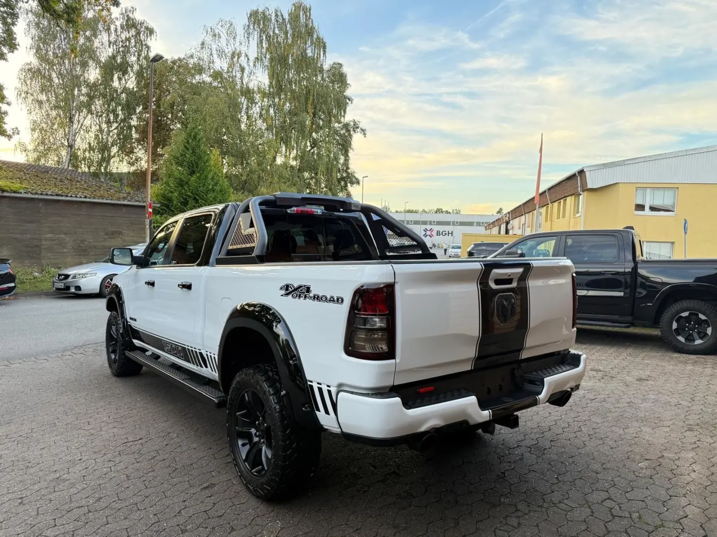 LONGBED V8 SPORT LIFT 4X4 AHK OFFROAD GARANTIE