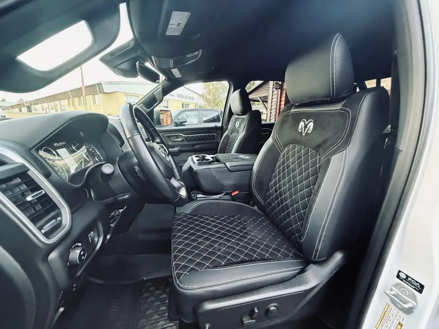 LONGBED V8 SPORT LIFT 4X4 AHK OFFROAD GARANTIE