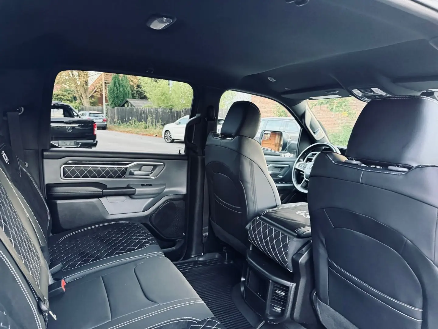 LONGBED V8 SPORT LIFT 4X4 AHK OFFROAD GARANTIE