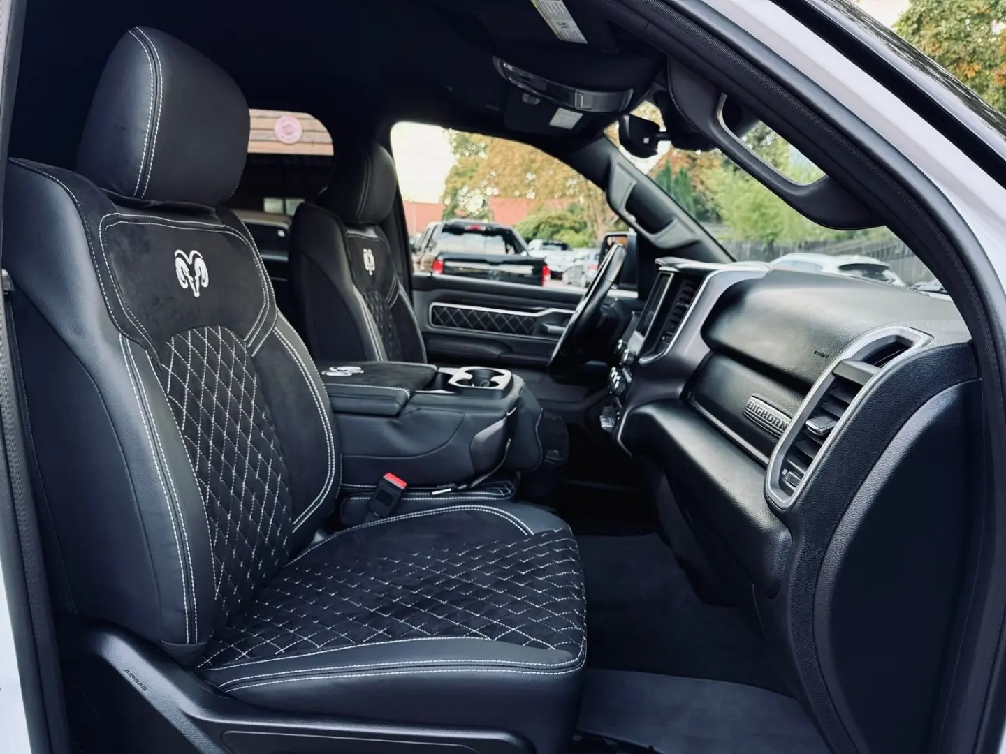 LONGBED V8 SPORT LIFT 4X4 AHK OFFROAD GARANTIE