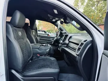 LONGBED V8 SPORT LIFT 4X4 AHK OFFROAD GARANTIE