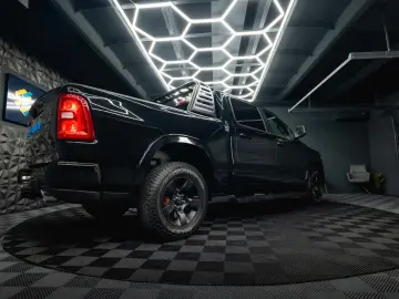 RAM 3.0 MY 25 TWIN TURBO BLACK EDITION  LED 19%