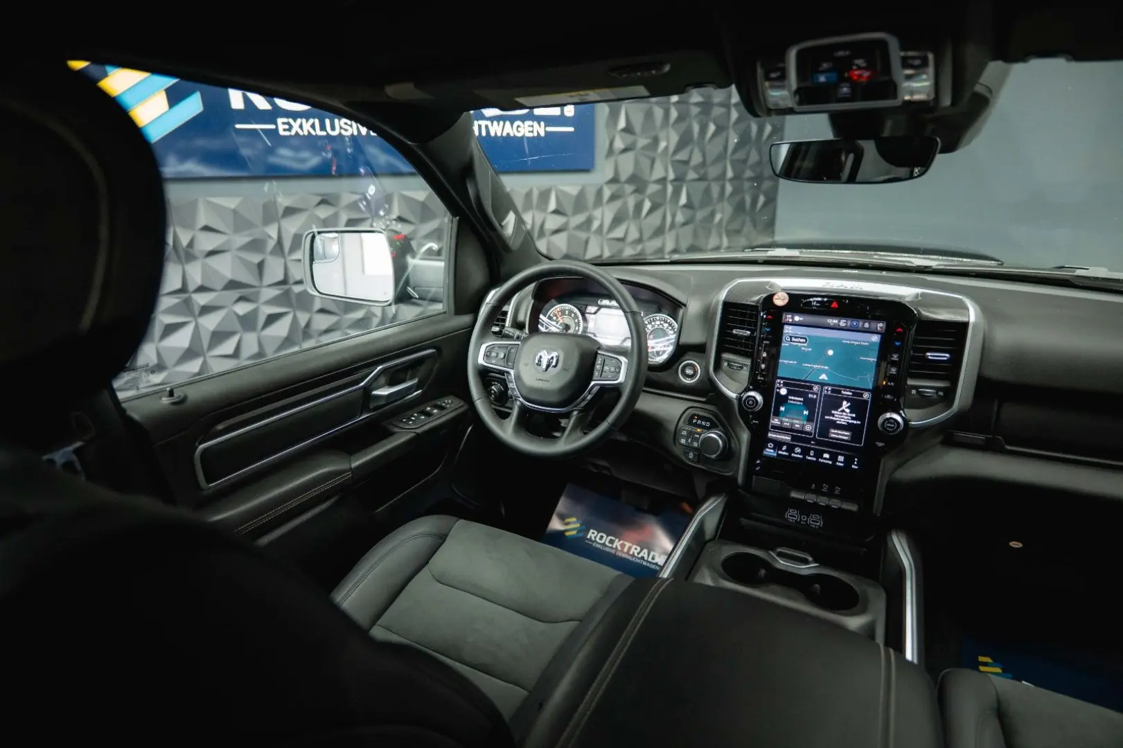 RAM 3.0 MY 25 TWIN TURBO BLACK EDITION  LED 19%