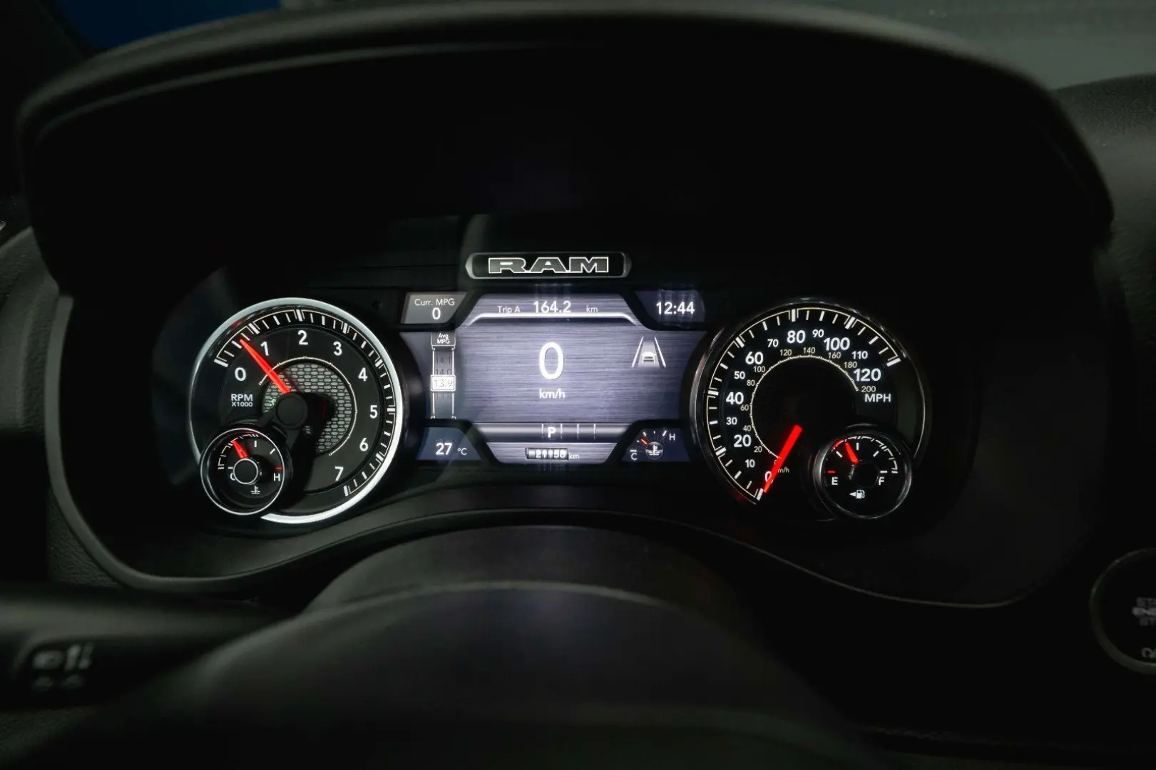 RAM 3.0 MY 25 TWIN TURBO BLACK EDITION  LED 19%