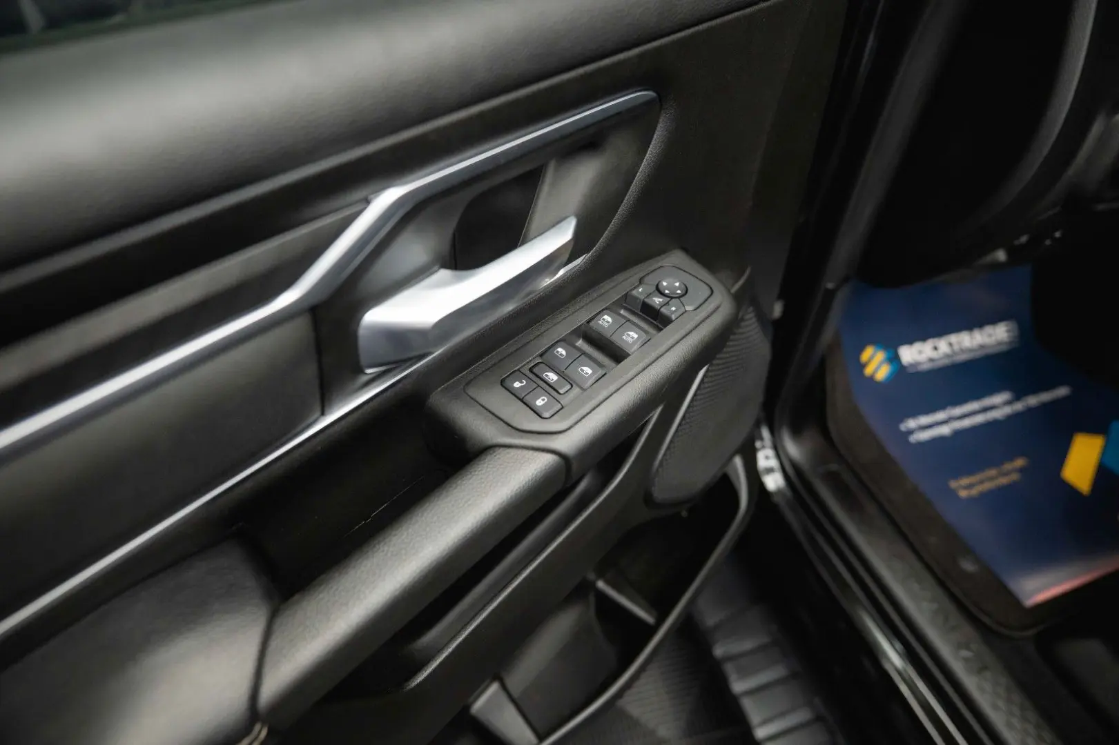 RAM 3.0 MY 25 TWIN TURBO BLACK EDITION  LED 19%