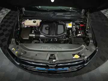 RAM 3.0 MY 25 TWIN TURBO BLACK EDITION  LED 19%