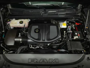 RAM 3.0 MY 25 TWIN TURBO BLACK EDITION  LED 19%
