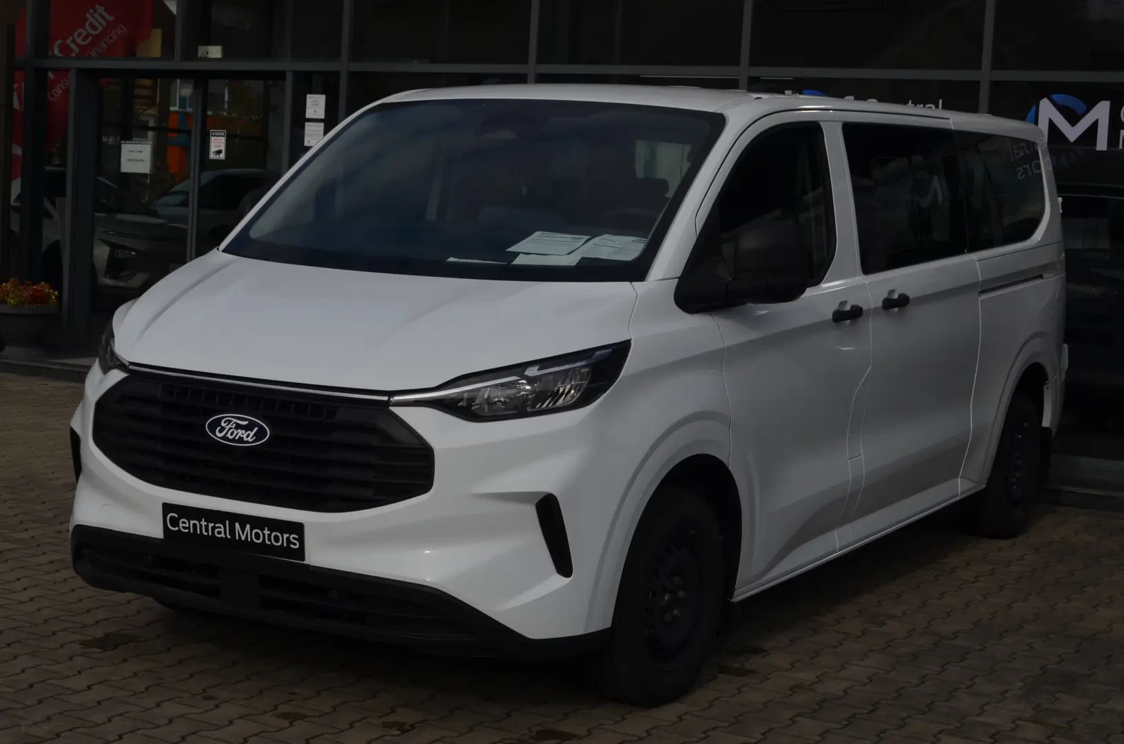 Ford Noul Transit Custom Kombi-M1 320L L2H1 Trend