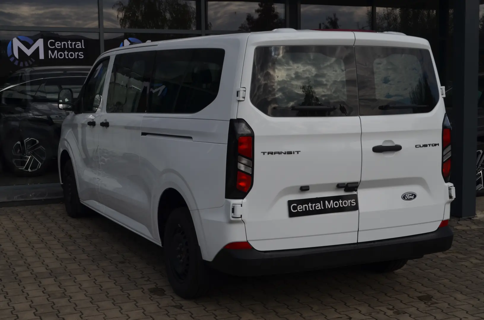 Ford Noul Transit Custom Kombi-M1 320L L2H1 Trend