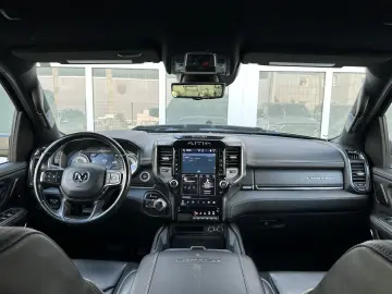 RAM 1500 Limited Luftf. HUD LED 360  ACC E-Steps