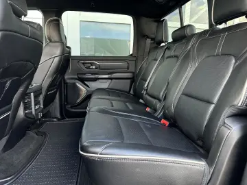 RAM 1500 Limited Luftf. HUD LED 360  ACC E-Steps