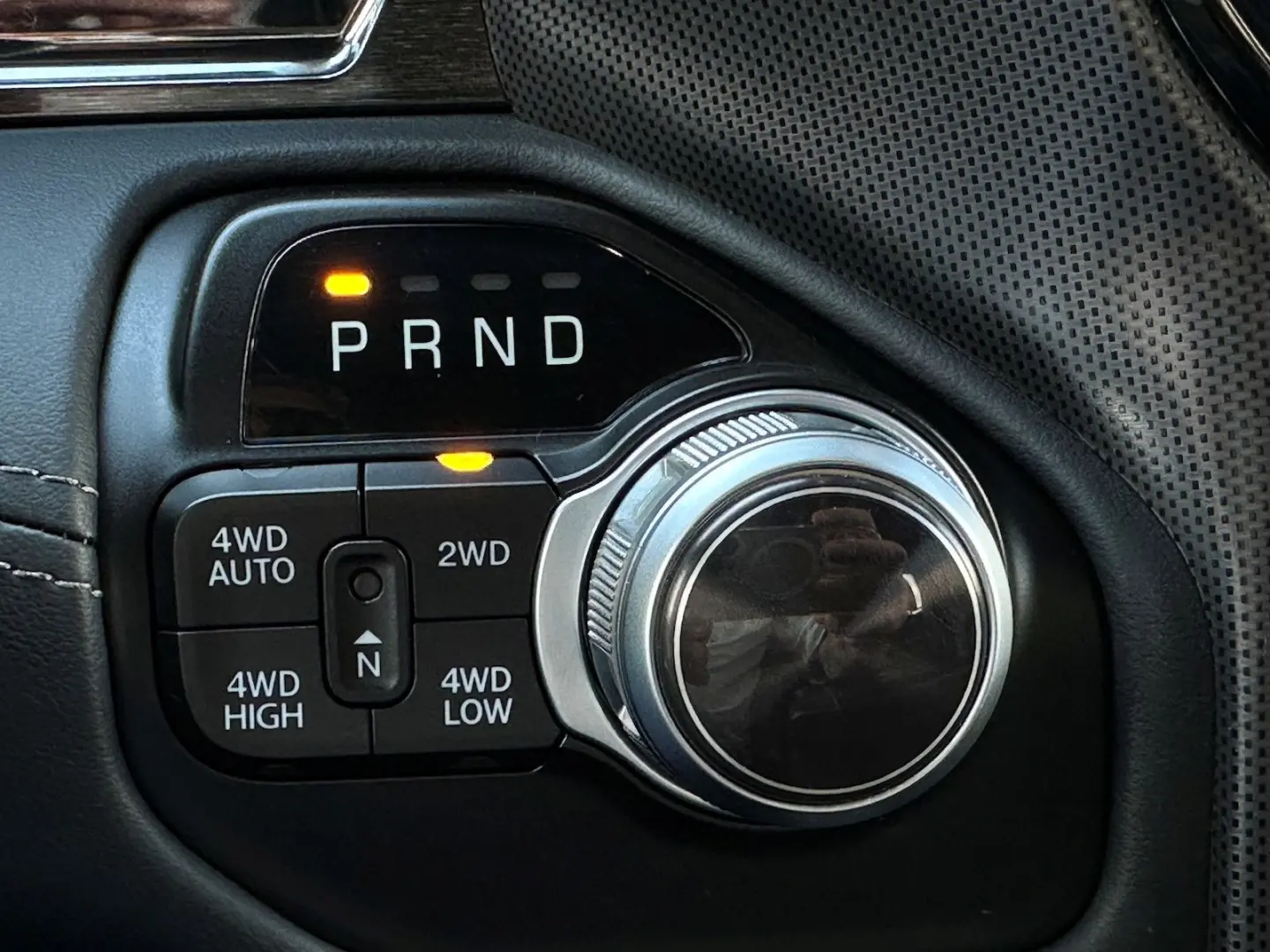 RAM 1500 Limited Luftf. HUD LED 360  ACC E-Steps